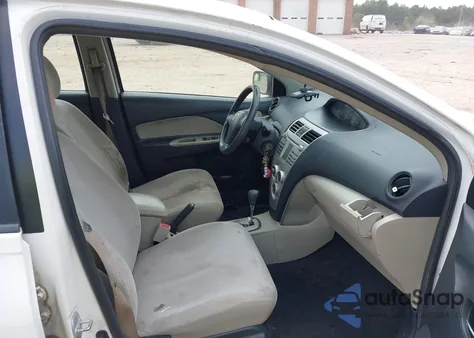 2008 Toyota Yaris z USA, uszkodzony, nr VIN JTDBT923081272694